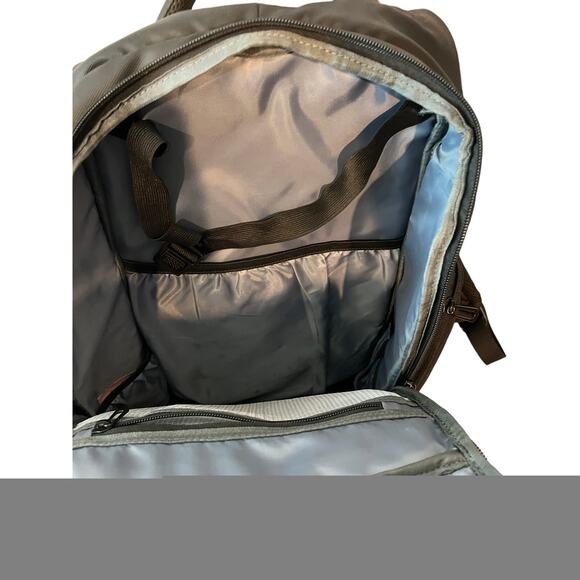 Large Black Padded Computer Backpack - Picture 4 of 6